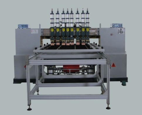 Handmatig laden en lossen, automatische multi-head gantry draadmaas lassen